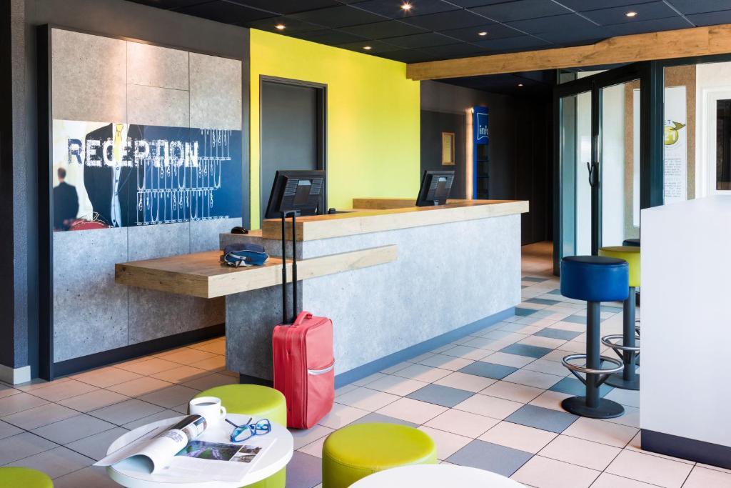 ויטרי-סור-סיין Ibis Budget Orly Chevilly Tram 7 מראה חיצוני תמונה